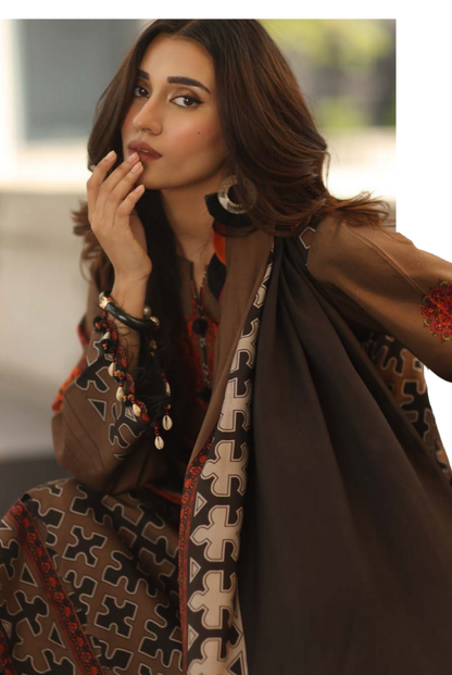 3 Piece Stitched Linen Collection C-Prints by Charizma
