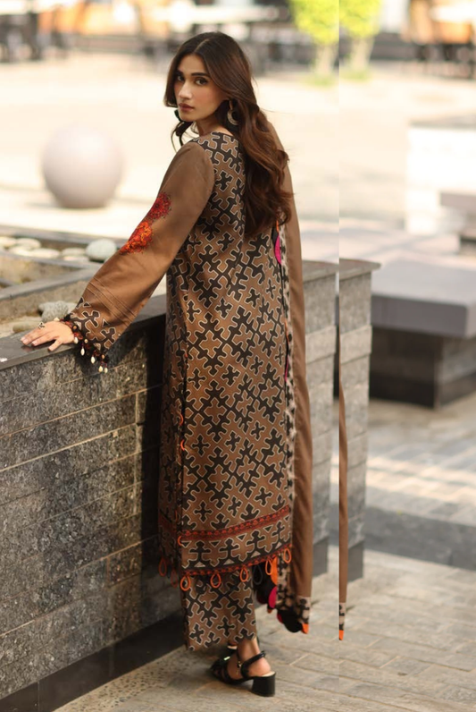 3 Piece Stitched Linen Collection C-Prints by Charizma